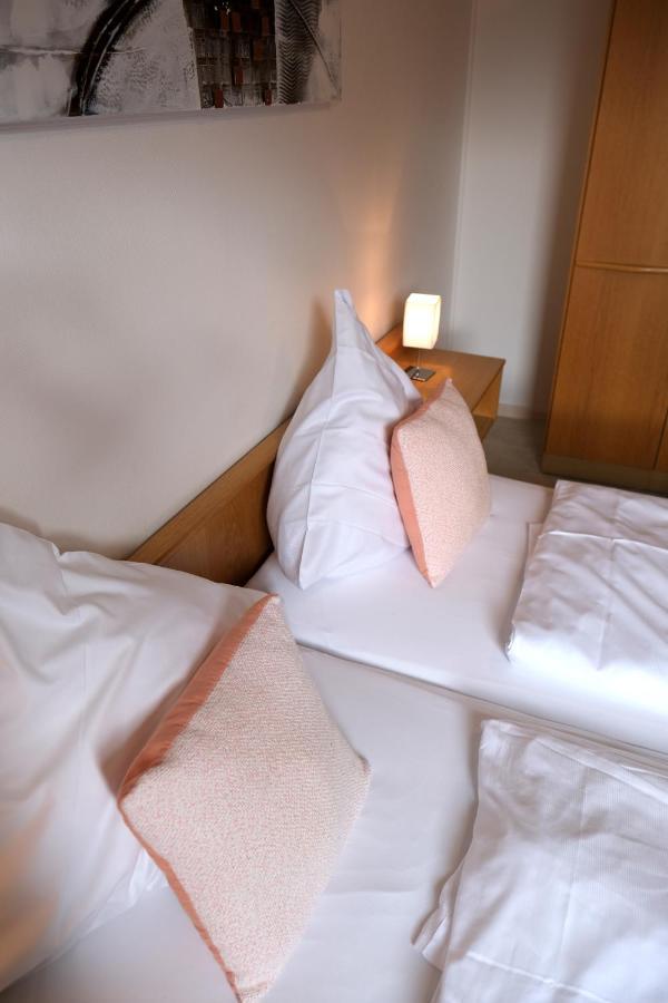 Hotel Zur Linde ซาลซ์กิทเทอร์ ภายนอก รูปภาพ