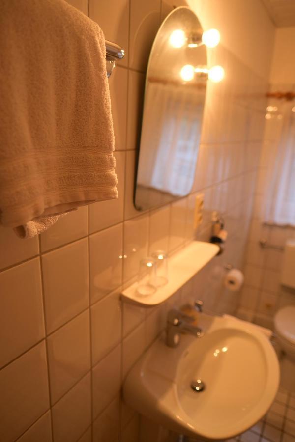 Hotel Zur Linde ซาลซ์กิทเทอร์ ภายนอก รูปภาพ